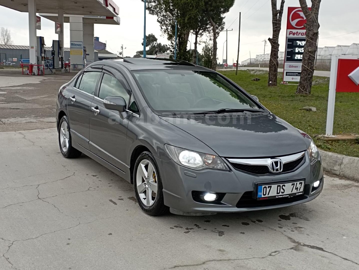 Sahibinden Honda Civic 1.6i VTEC Elegance 2011 Model Balıkesir 198.100 km Gri (metalik) 5