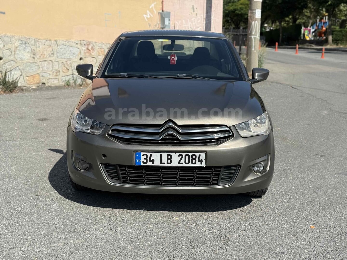 Galeriden Citroen C-Elysée 1.6 HDi Exclusive 2014 Model Kocaeli 196.000 km Bej 2