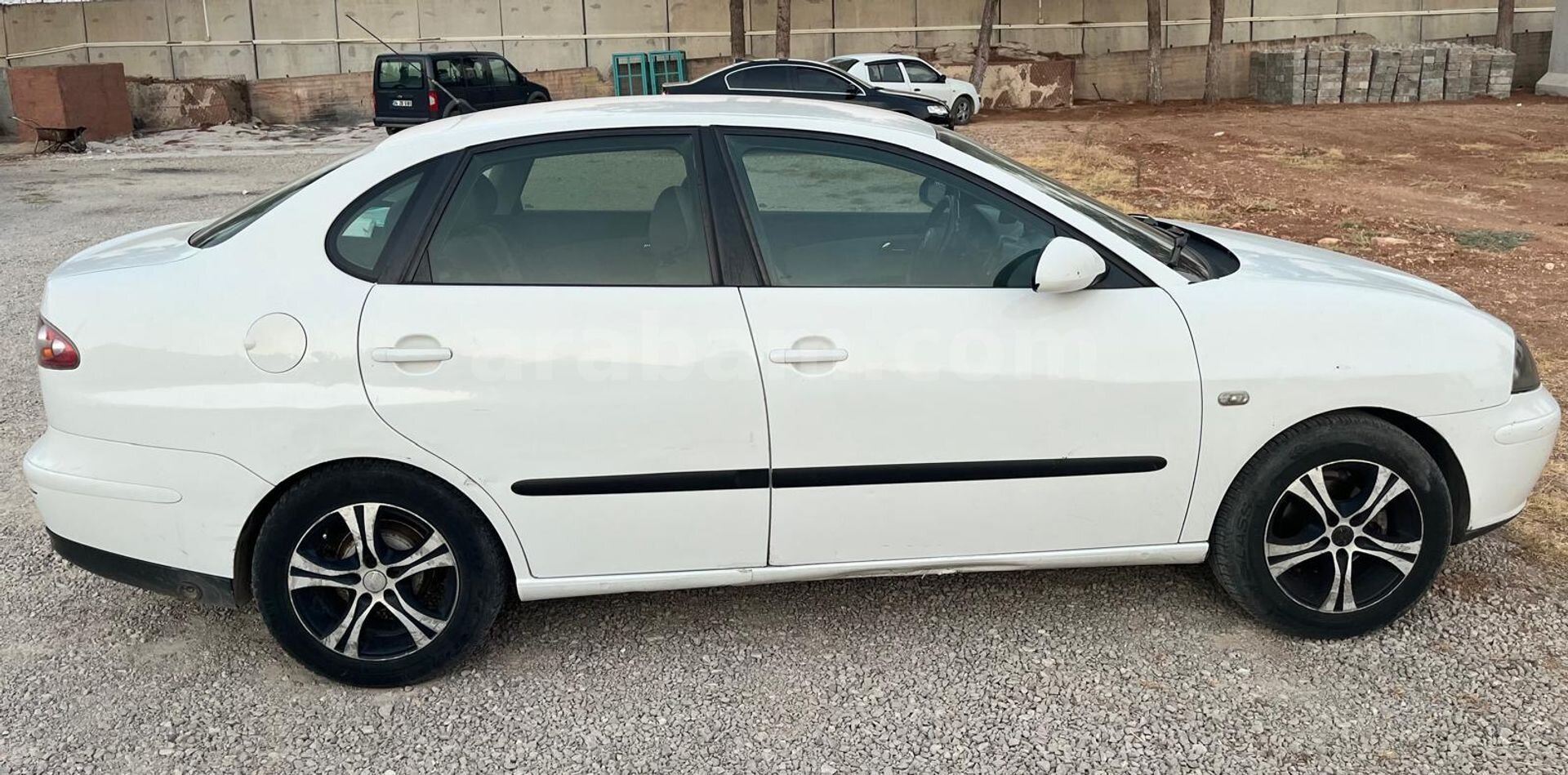Sahibinden Seat Cordoba 1.4 Stella 2004 Model Kilis 268.000 km Beyaz 2
