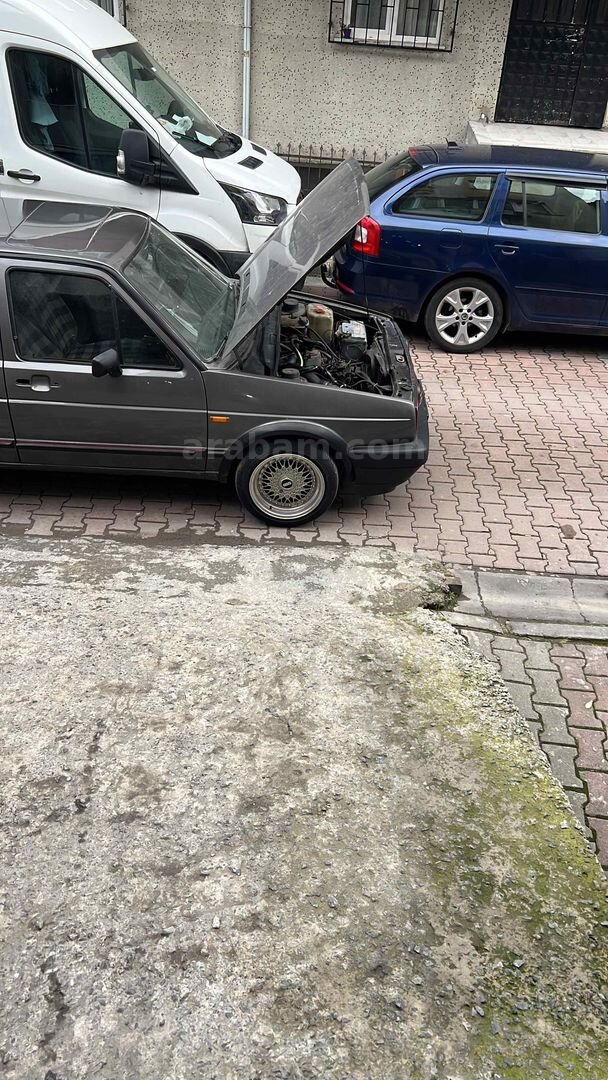 Sahibinden Volkswagen Golf 1.6 GTD 1987 Model İstanbul 340.000 km Kahverengi 1