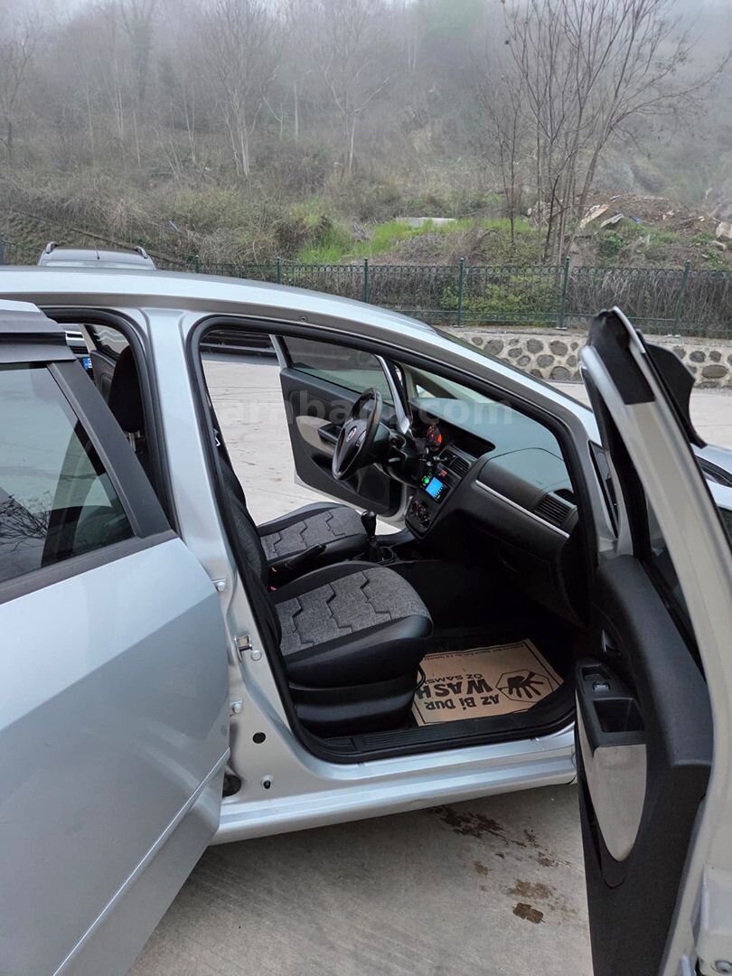 Galeriden Fiat Linea 1.3 Multijet Active Plus 2012 Model Samsun 268.000 km Gri 2