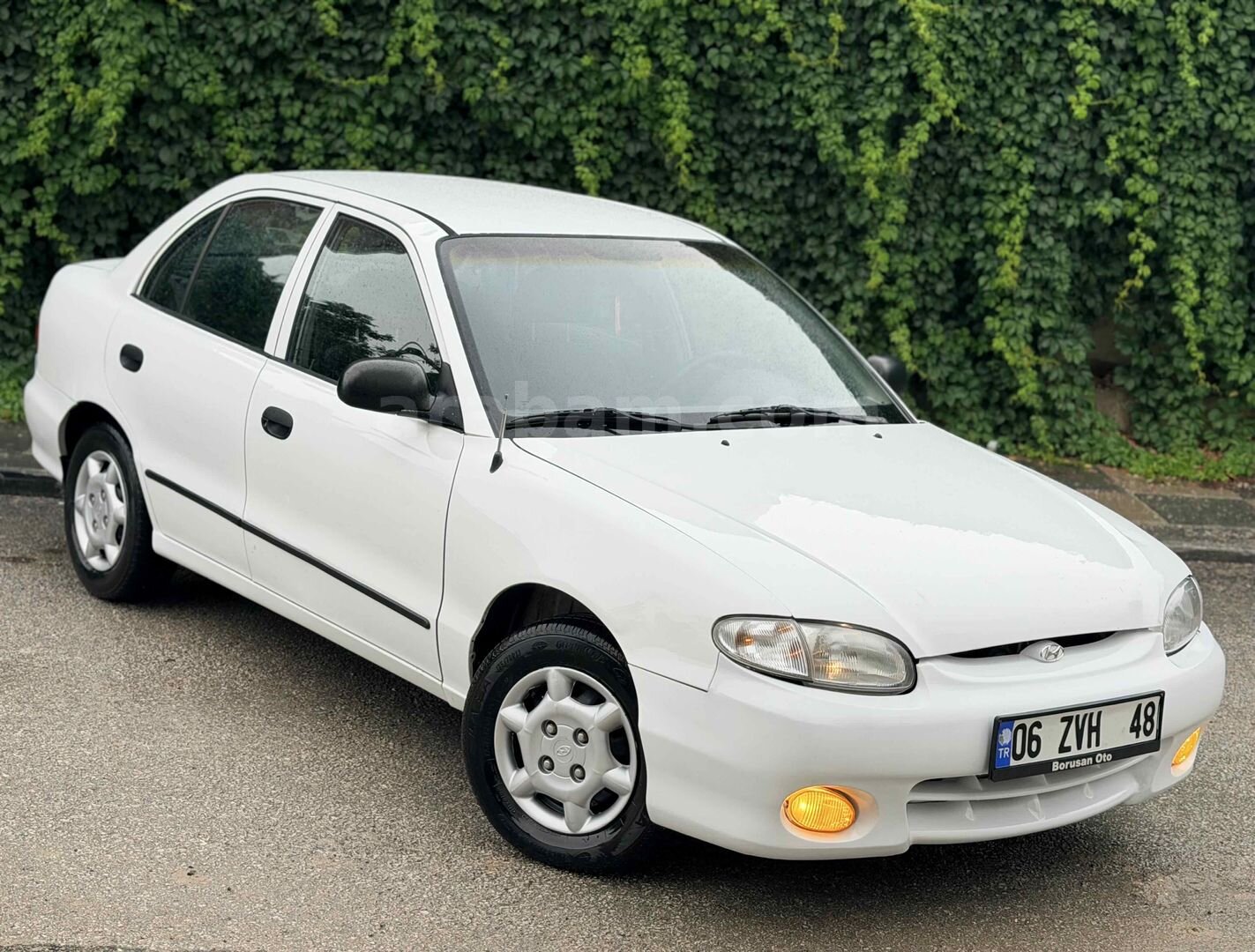 Sahibinden Hyundai Accent 1.5 GLS 1998 Model Ankara 265.000 km Beyaz 2