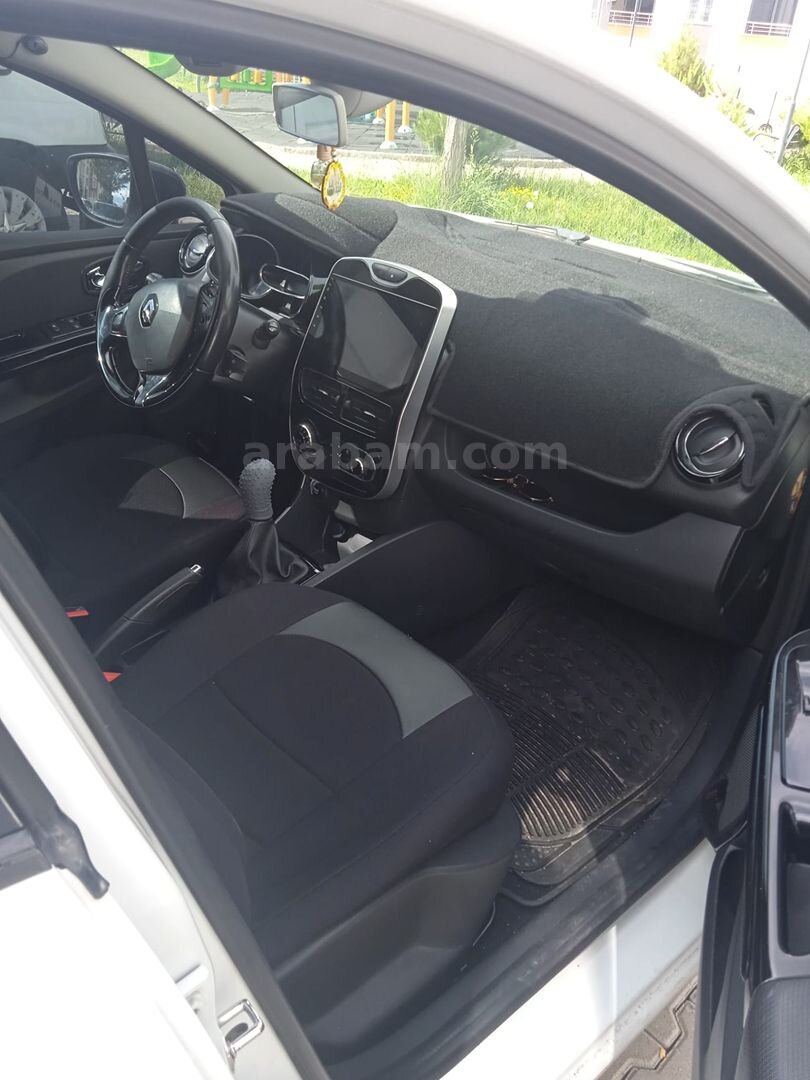 Sahibinden Renault Clio 1.5 dCi Icon 2014 Model Kayseri 310.000 km Beyaz 6