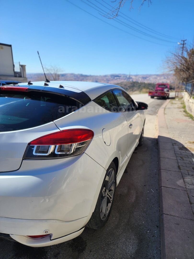 Sahibinden Renault Megane 1.5 dCi Impressor 2011 Model Ankara 310.000 km Beyaz 4