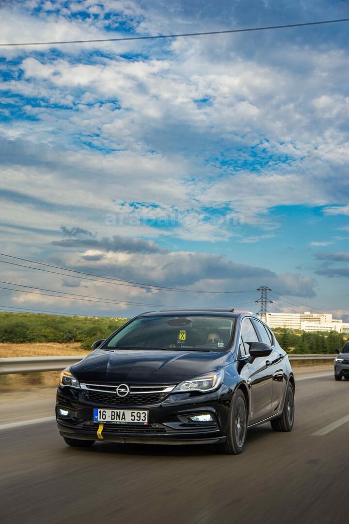Sahibinden Opel Astra 1.4 T Dynamic 2017 Model Bursa 123.000 km Mavi 2