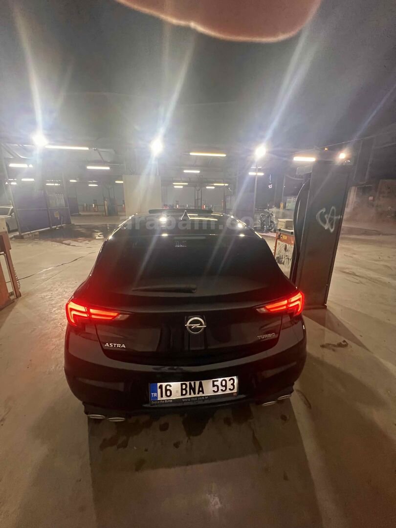 Sahibinden Opel Astra 1.4 T Dynamic 2017 Model Bursa 123.000 km Mavi 6
