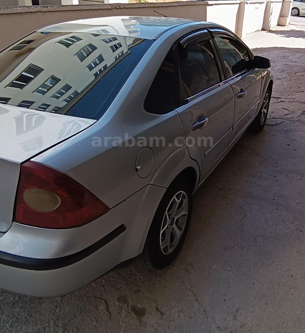 Sahibinden Ford Focus 1.6 TDCi Collection 2006 Model Gaziantep 296.000 km Gri (Gümüş) 3