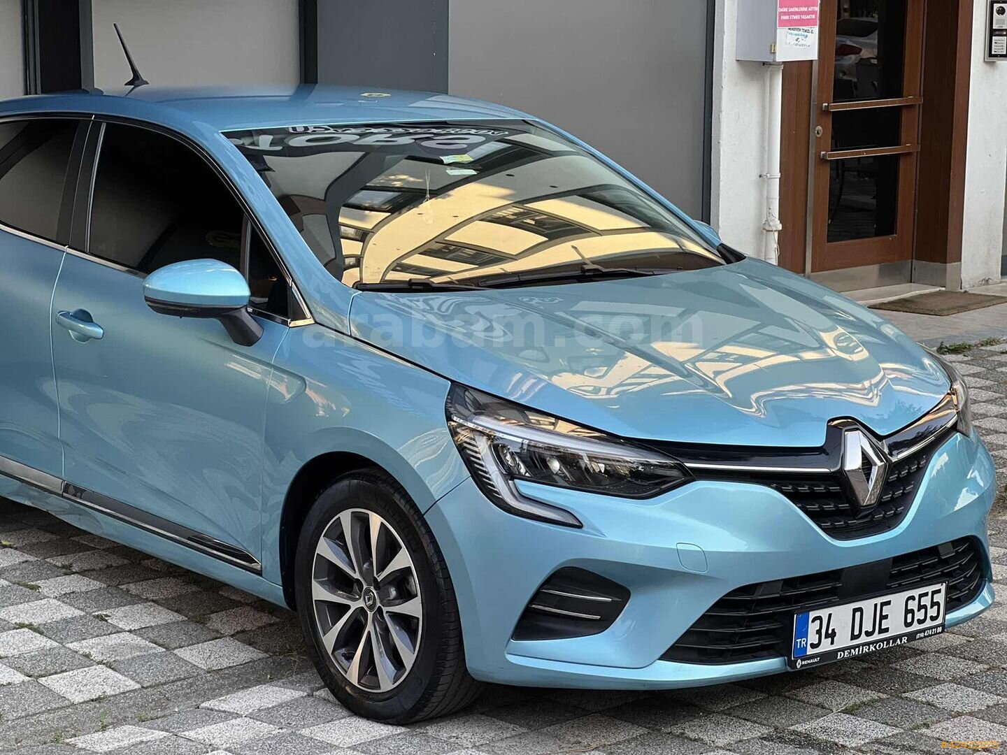 Galeriden Renault Clio 1.0 TCe Icon 2020 Model İstanbul 64.000 km Mavi 5