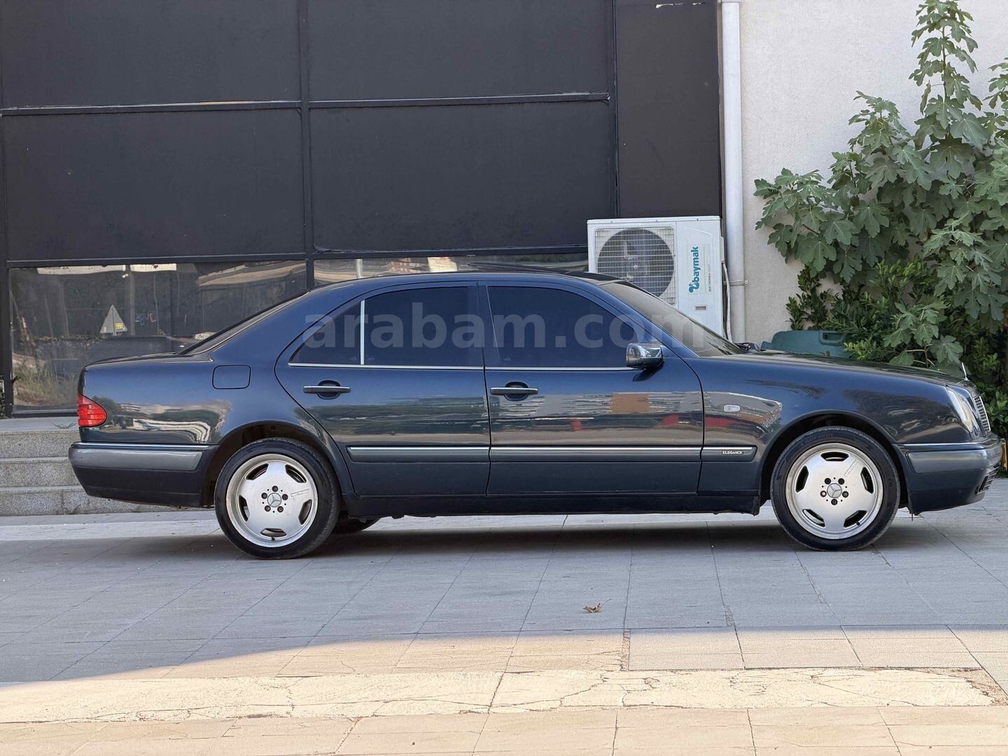 Galeriden Mercedes - Benz E 200 Elegance 1997 Model Antalya 336.500 km Lacivert 5