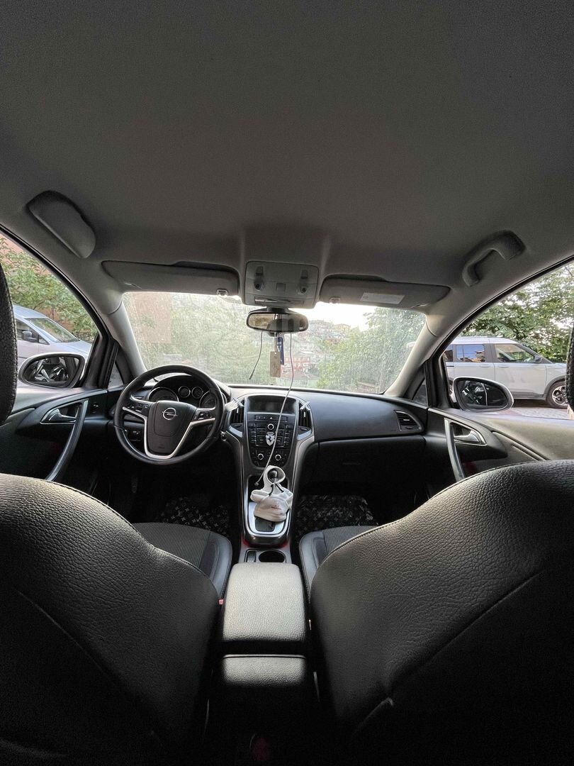 Sahibinden Opel Astra 1.4 T Cosmo 2012 Model İstanbul 156.700 km Beyaz 4