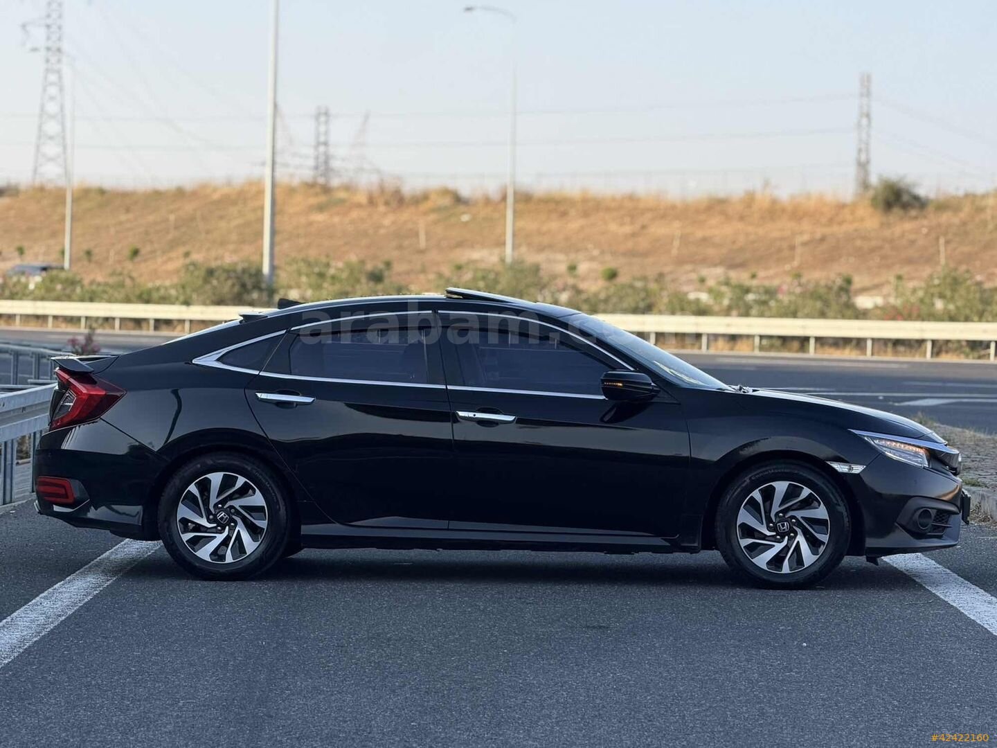 Galeriden Honda Civic 1.6i VTEC Eco Executive 2017 Model İstanbul 213.000 km Siyah 4