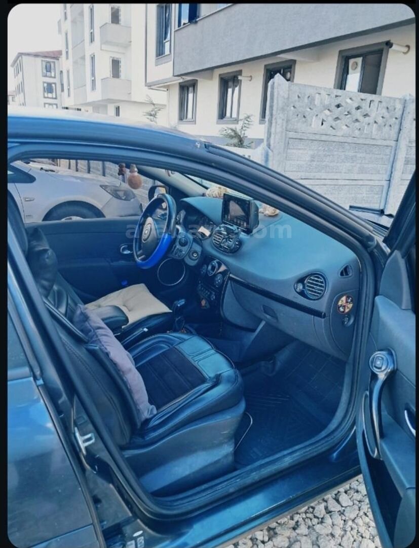 Sahibinden Renault Clio 1.4 Dynamique 2006 Model Tekirdağ 246.000 km Füme 2