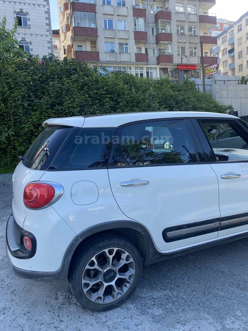 Sahibinden Fiat 500 Ailesi 500L 1.3 Mjet RockStar 2013 Model Rize 165.000 km Beyaz 3