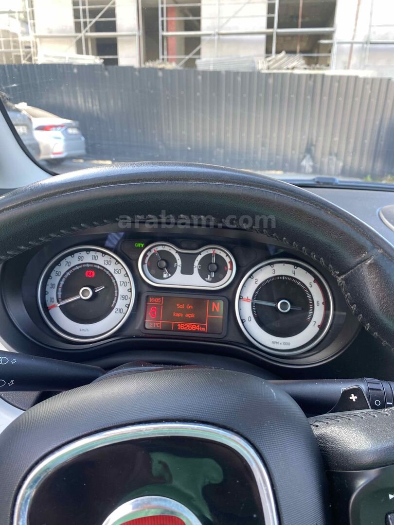 Sahibinden Fiat 500 Ailesi 500L 1.3 Mjet RockStar 2013 Model Rize 165.000 km Beyaz 7