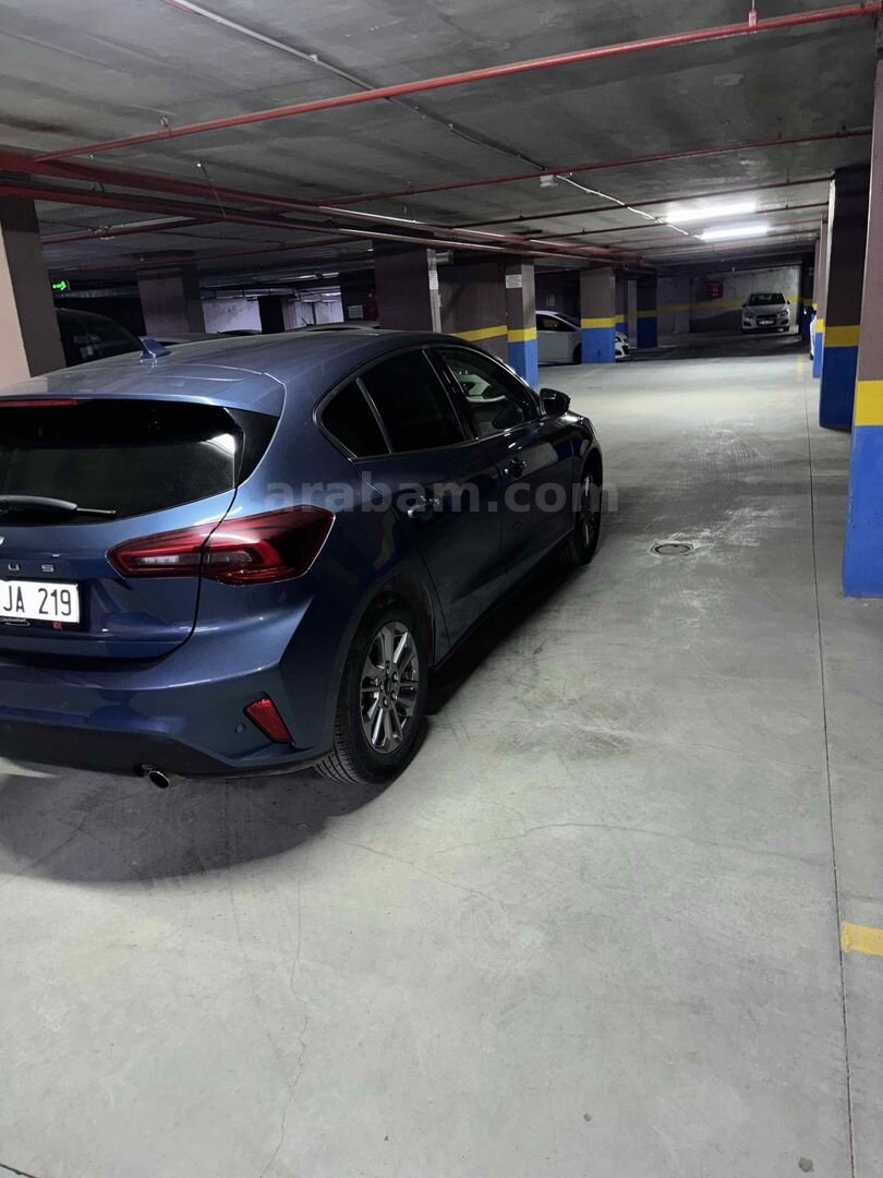 Sahibinden Ford Focus 1.5 EcoBlue Titanium X 2023 Model İstanbul 19.000 km Mavi 4