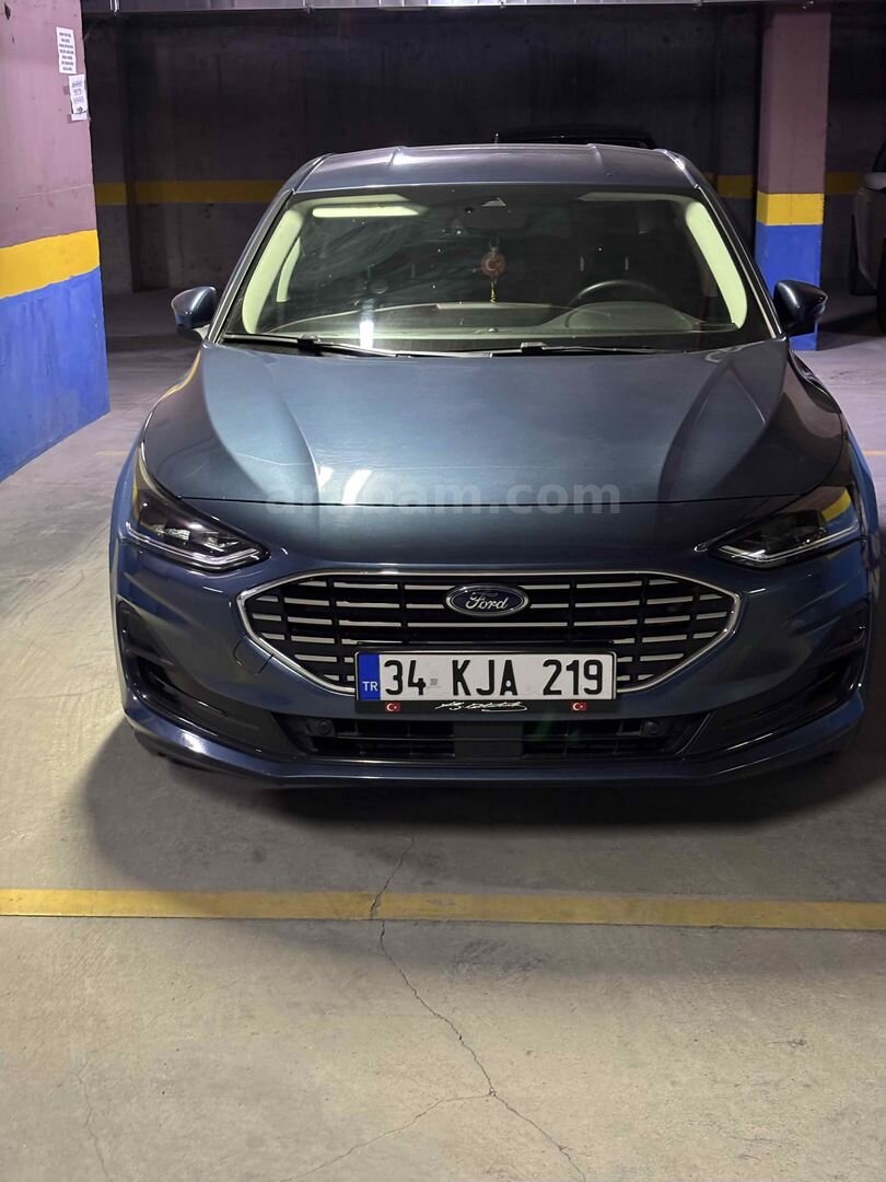 Sahibinden Ford Focus 1.5 EcoBlue Titanium X 2023 Model İstanbul 19.000 km Mavi 2
