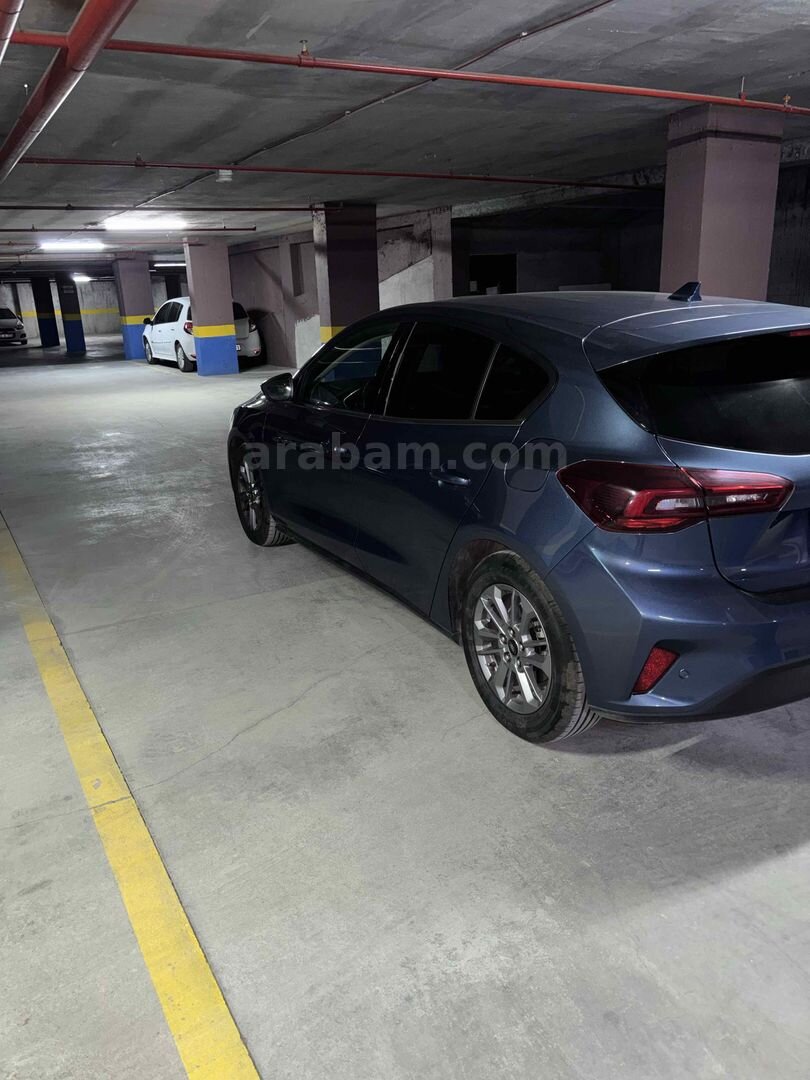 Sahibinden Ford Focus 1.5 EcoBlue Titanium X 2023 Model İstanbul 19.000 km Mavi 5