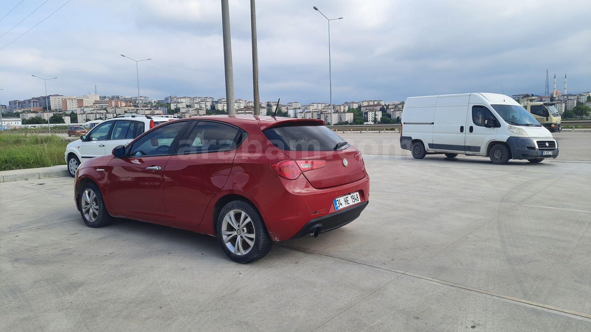 Sahibinden Alfa Romeo Giulietta 1.6 JTD Distinctive 2012 Model Bursa 306.000 km Kırmızı 6
