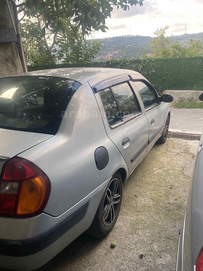 Sahibinden Renault Clio 1.4 RNA 2004 Model İstanbul 285.000 km Gri (Gümüş) 5