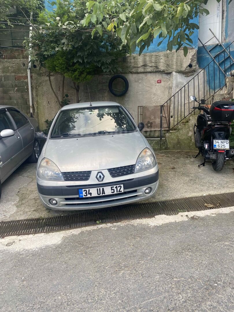 Sahibinden Renault Clio 1.4 RNA 2004 Model İstanbul 285.000 km Gri (Gümüş) 6