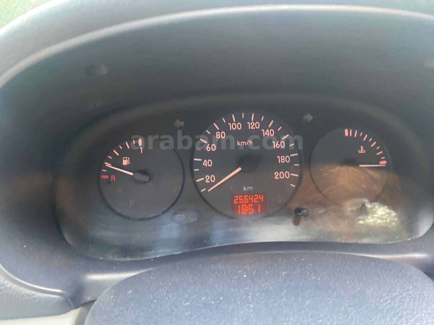 Sahibinden Renault Clio 1.4 RNA 2004 Model İstanbul 285.000 km Gri (Gümüş) 2