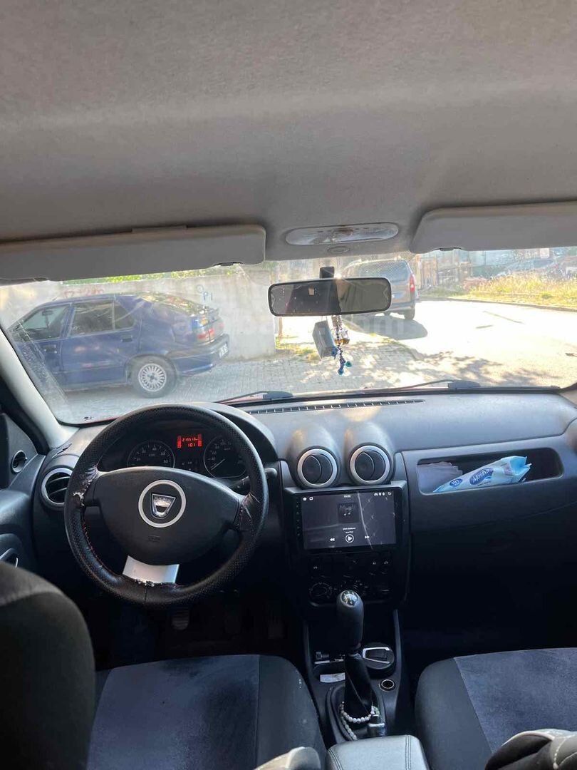 Sahibinden Dacia Sandero 1.5 dCi Stepway 2012 Model İstanbul 217.513 km Kırmızı 5