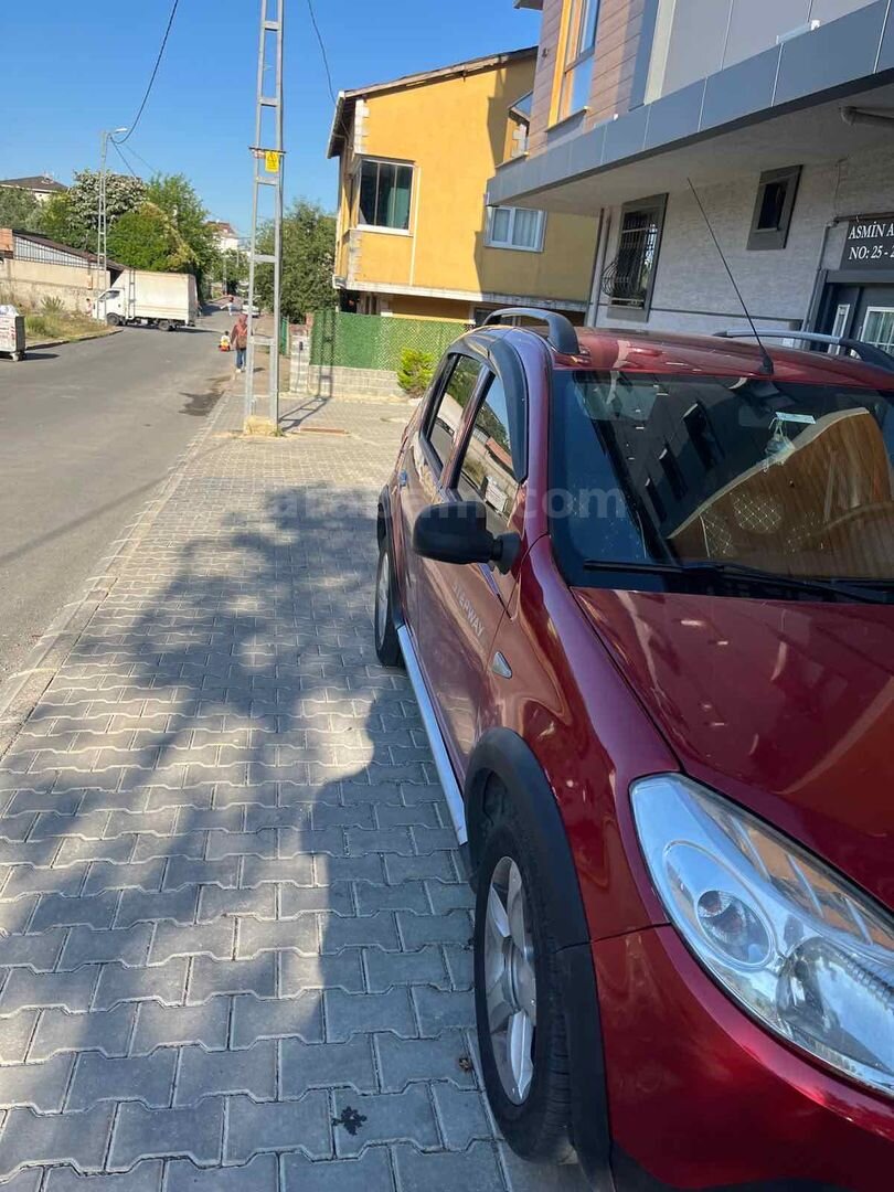 Sahibinden Dacia Sandero 1.5 dCi Stepway 2012 Model İstanbul 217.513 km Kırmızı 4