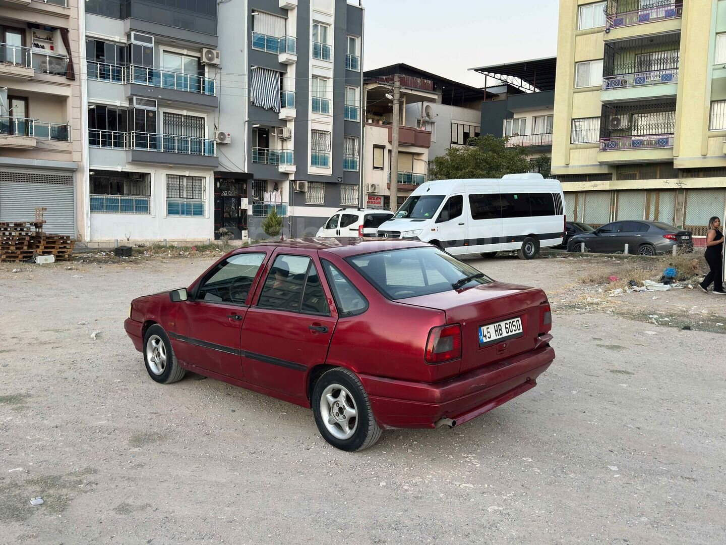 Galeriden Fiat Tempra 1.6 SX 1993 Model İzmir 250.000 km Kırmızı 4