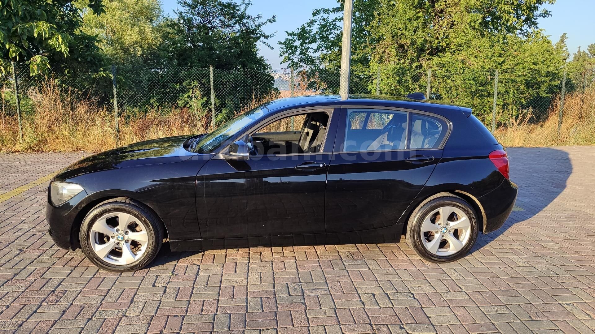 Sahibinden BMW 1 Serisi 116i Standart 2012 Model İstanbul 130.000 km Siyah 3