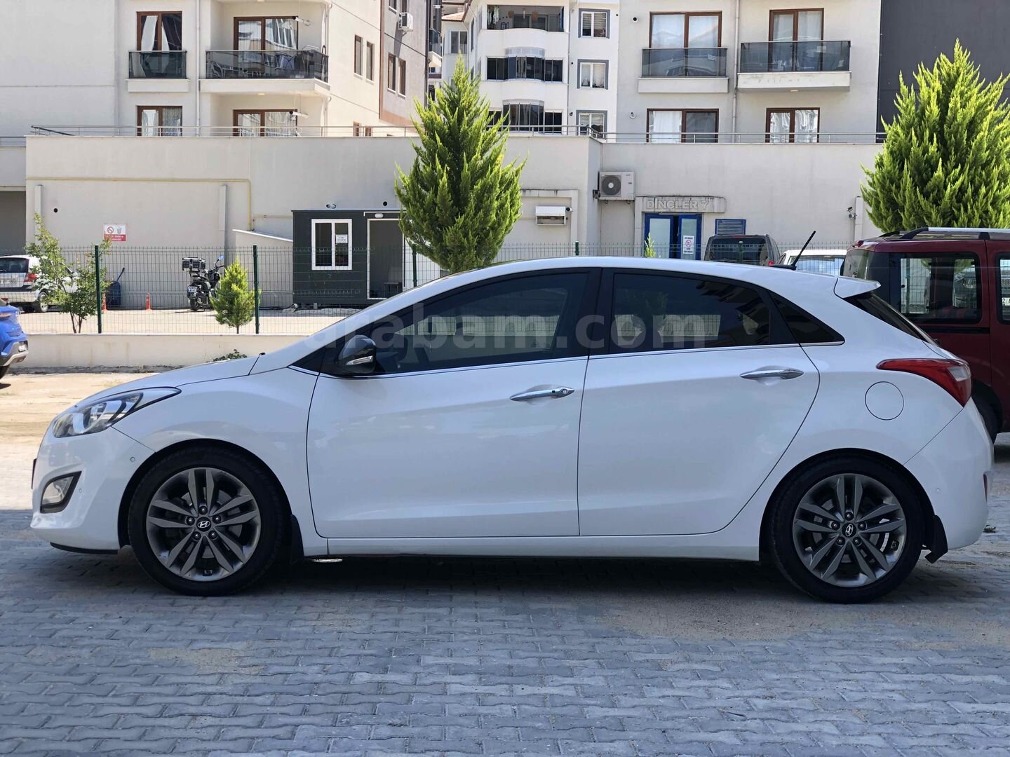 Sahibinden Hyundai i30 1.6 CRDi Elite 2016 Model Edirne 117.000 km Beyaz 4