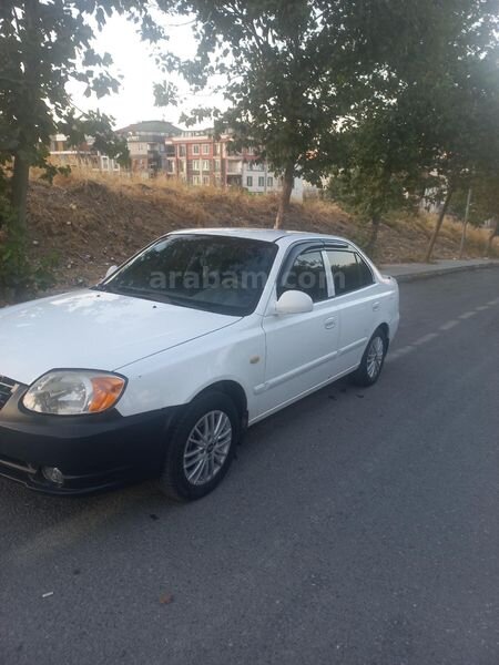 Sahibinden Hyundai Accent 1.5 CRDi Admire 2004 Model İstanbul 216.800 km Beyaz