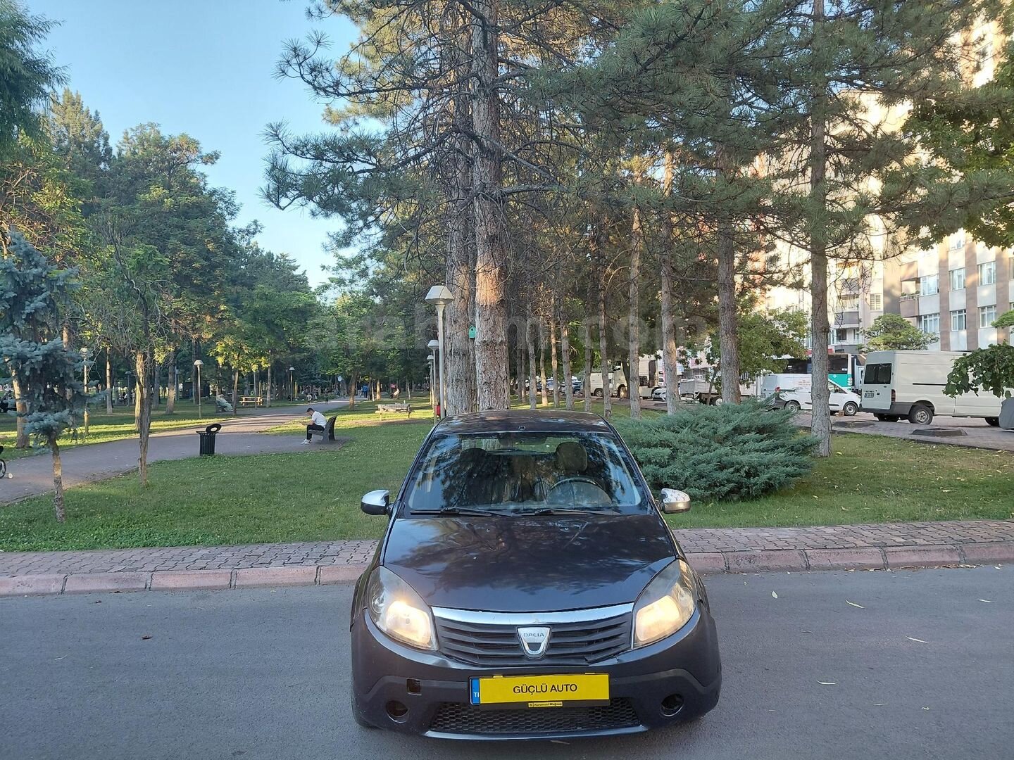 Galeriden Dacia Sandero 1.6 Stepway 2011 Model Kayseri 225.000 km Füme 1