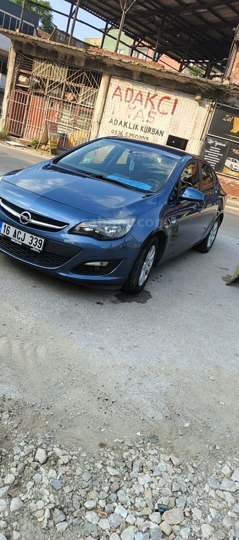 Sahibinden Opel Astra 1.6 Edition 2016 Model Bursa 166.500 km Lacivert 2
