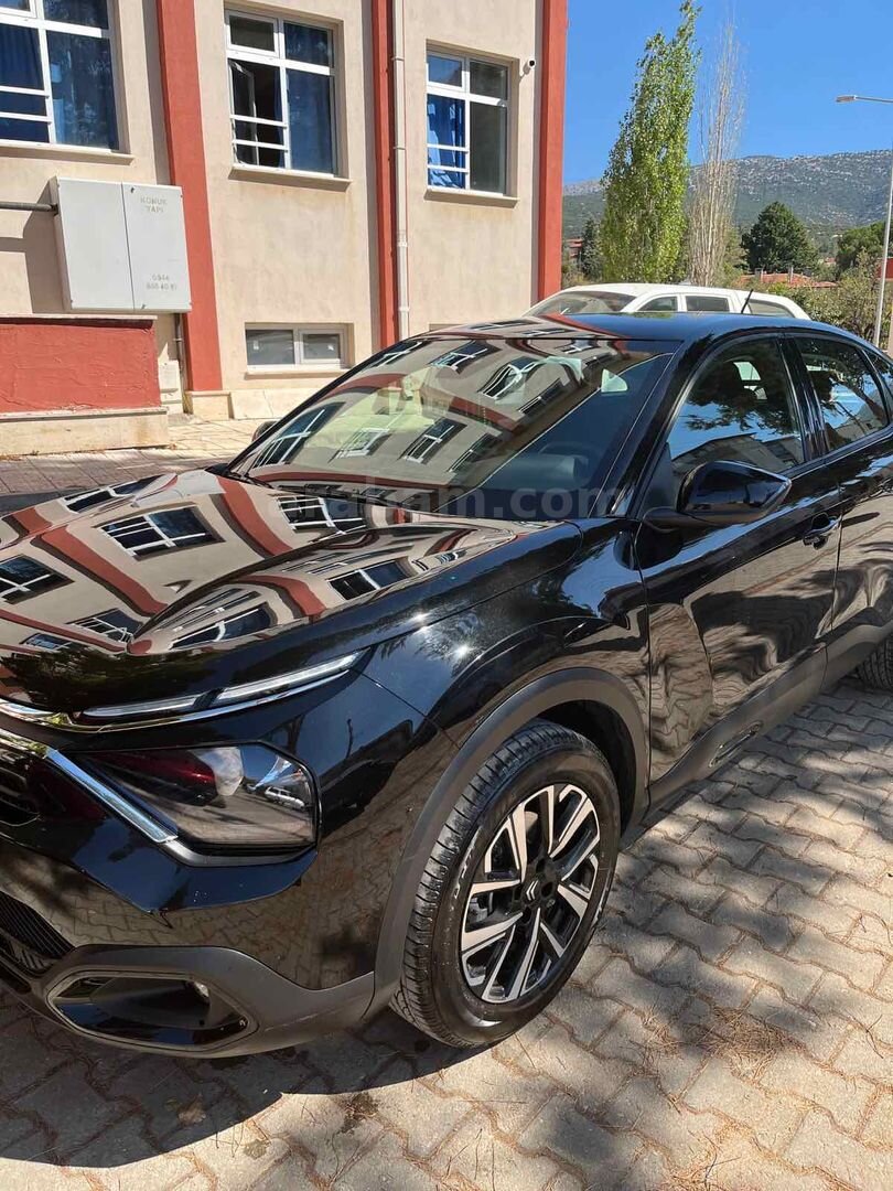 Sahibinden Citroen C4 1.2 PureTech Feel Bold 2024 Model Denizli 16.500 km Siyah 5