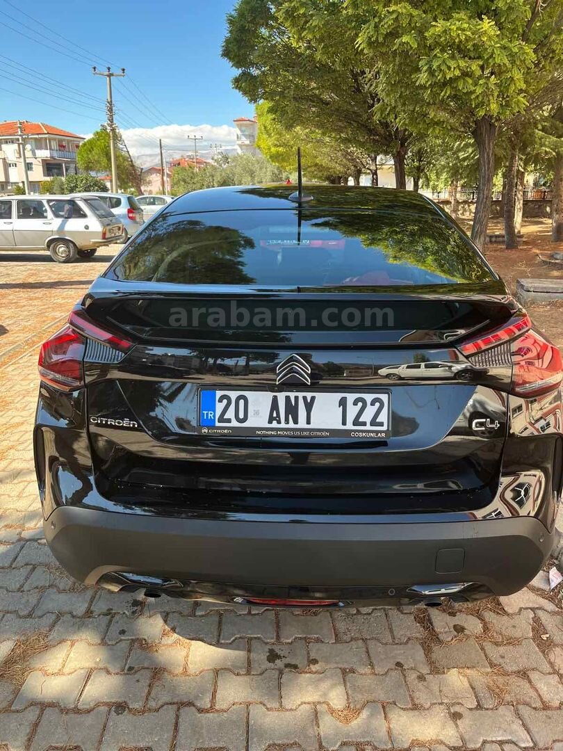 Sahibinden Citroen C4 1.2 PureTech Feel Bold 2024 Model Denizli 16.500 km Siyah 3