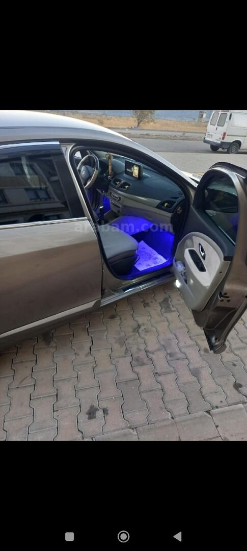 Sahibinden Renault Fluence 1.6 Expression 2010 Model Hatay 326.000 km Kahverengi 5