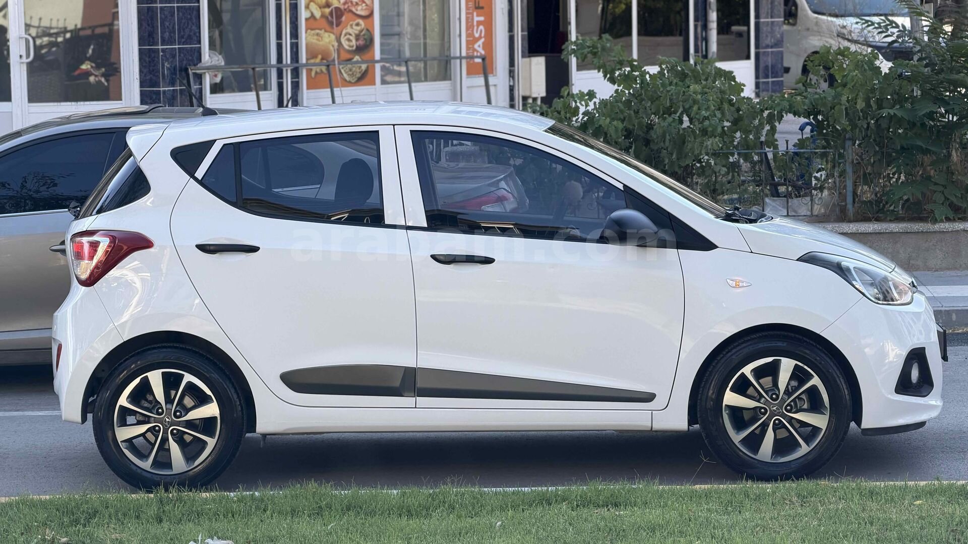 Sahibinden Hyundai i10 1.0 D-CVVT Style 2015 Model Aksaray 136.000 km Beyaz 6