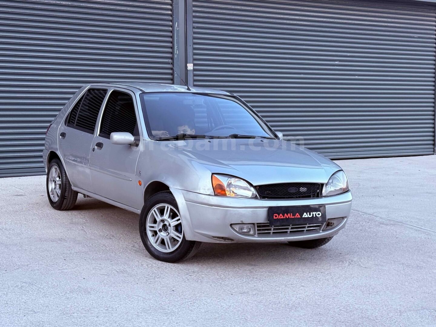 Galeriden Ford Fiesta 1.25 Ghia 2001 Model Gaziantep 320.000 km Füme 2