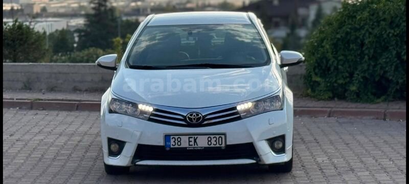 Sahibinden Toyota Corolla 1.4 D-4D Premium 2013 Model Kayseri 163.000 km Beyaz