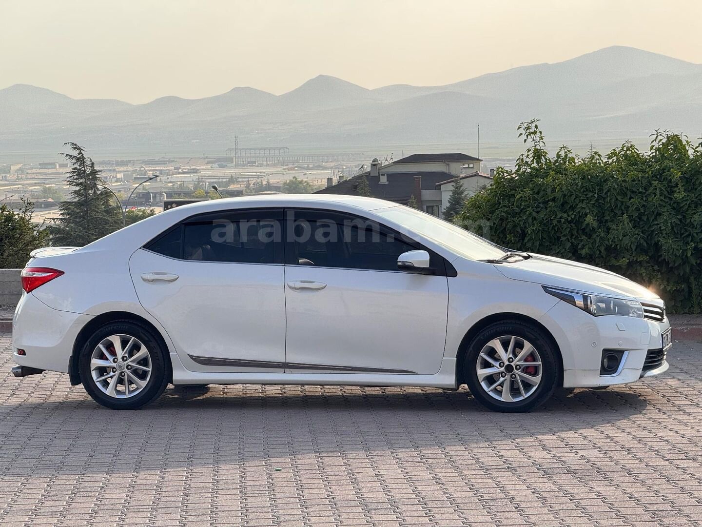 Sahibinden Toyota Corolla 1.4 D-4D Premium 2013 Model Kayseri 163.000 km Beyaz 3