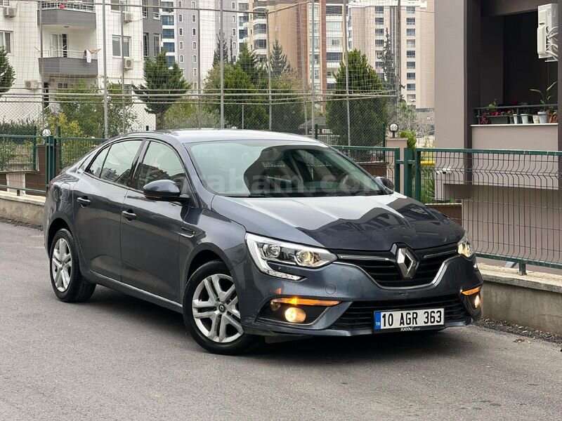 Sahibinden Renault Megane 1.3 TCe Joy 2020 Model Mersin 98.000 km Füme