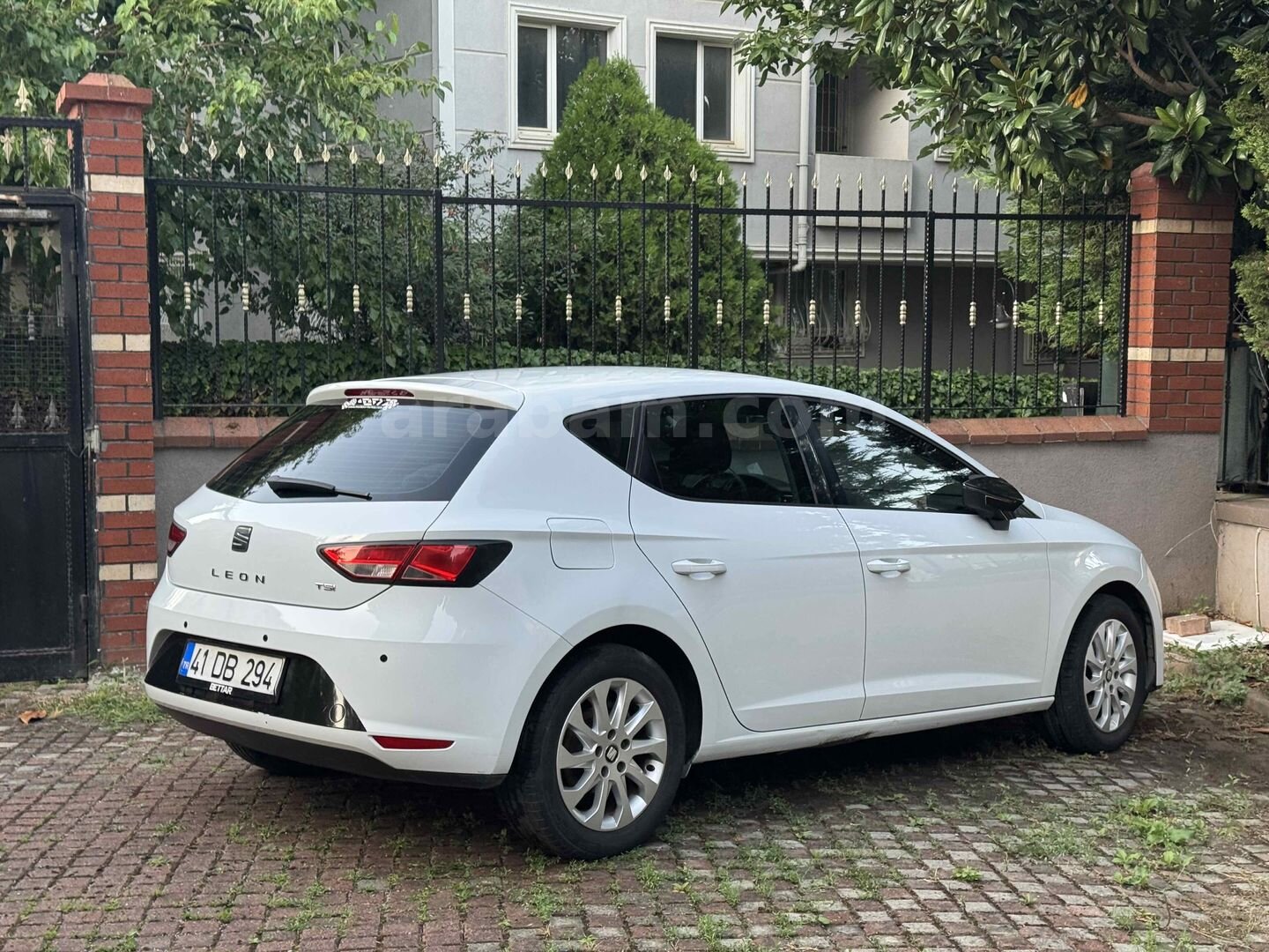 Sahibinden Seat Leon 1.2 TSI Style 2016 Model İstanbul 142.000 km Beyaz 1