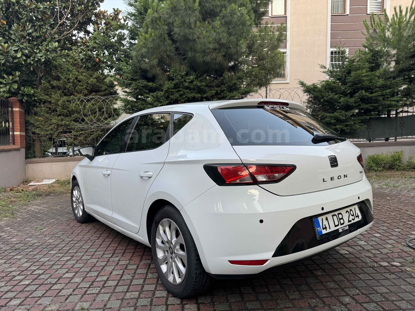 Sahibinden Seat Leon 1.2 TSI Style 2016 Model İstanbul 142.000 km Beyaz 4