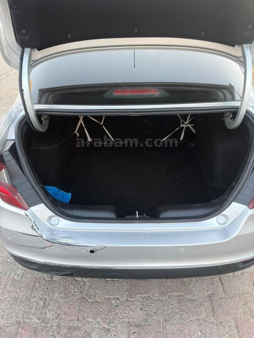 Sahibinden Fiat Egea 1.6 Multijet Easy 2018 Model Batman 122.800 km Gri (Gümüş) 3