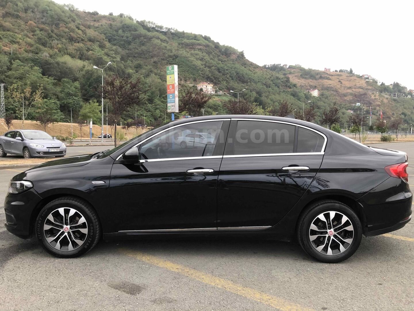 Sahibinden Fiat Egea 1.6 Multijet Easy 2018 Model Trabzon 219.500 km Siyah 4