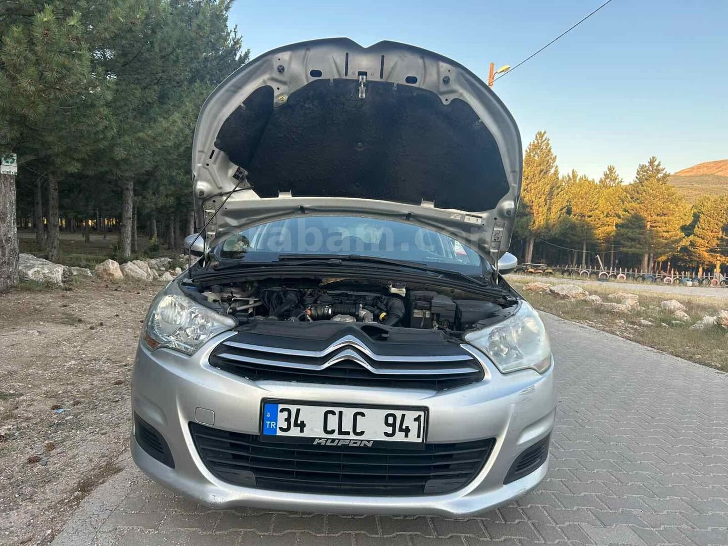 Sahibinden Citroen C4 1.6 HDi Confort 2012 Model İstanbul 237.000 km Gri 6