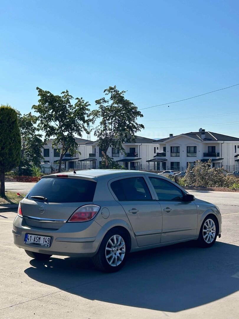 Sahibinden Opel Astra 1.6 Classic Twinport 2005 Model Kocaeli 183.000 km Gri (metalik) 7