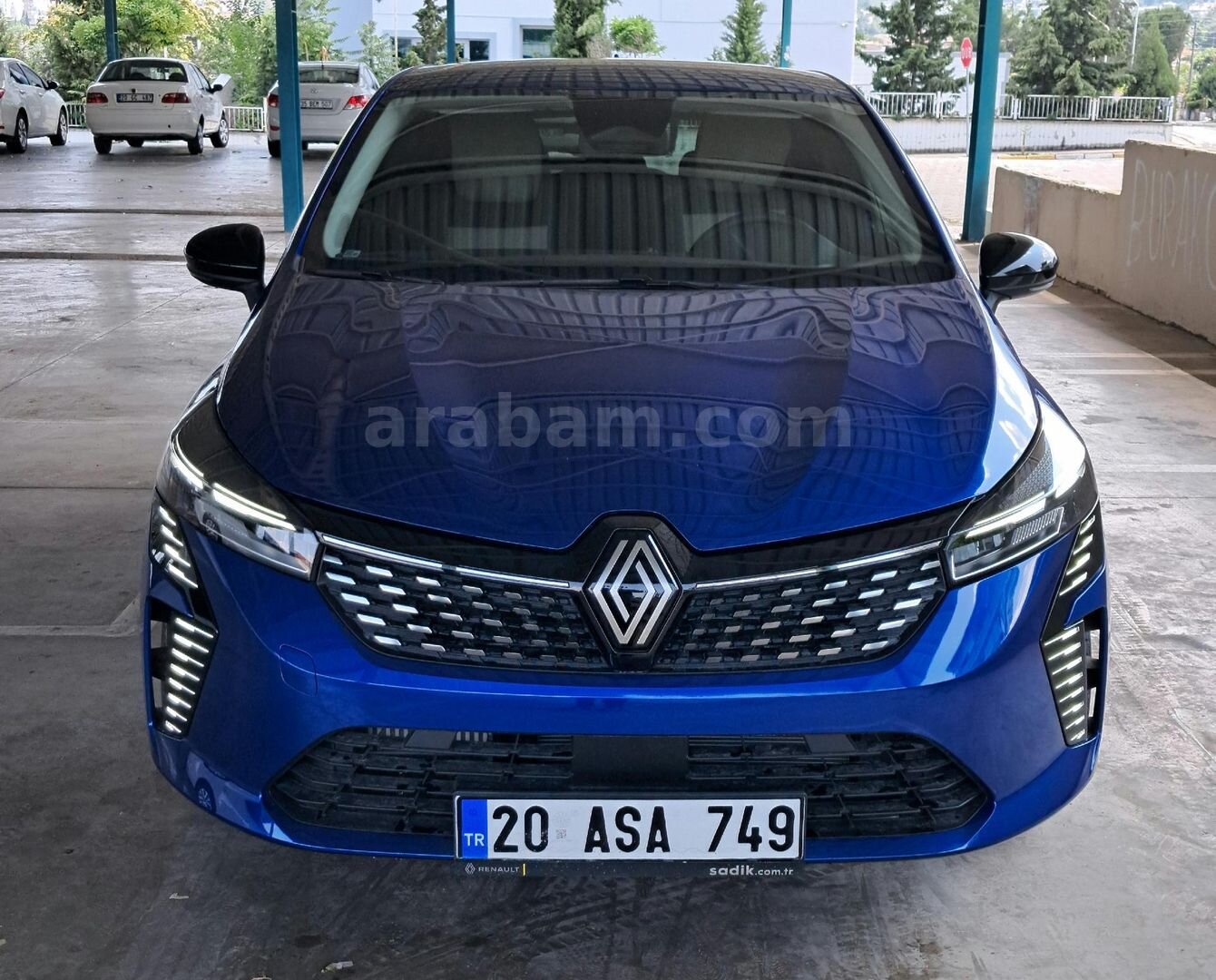 Sahibinden Renault Clio 1.0 TCe Evolution 2025 Model Denizli 6.123 km Mavi 7