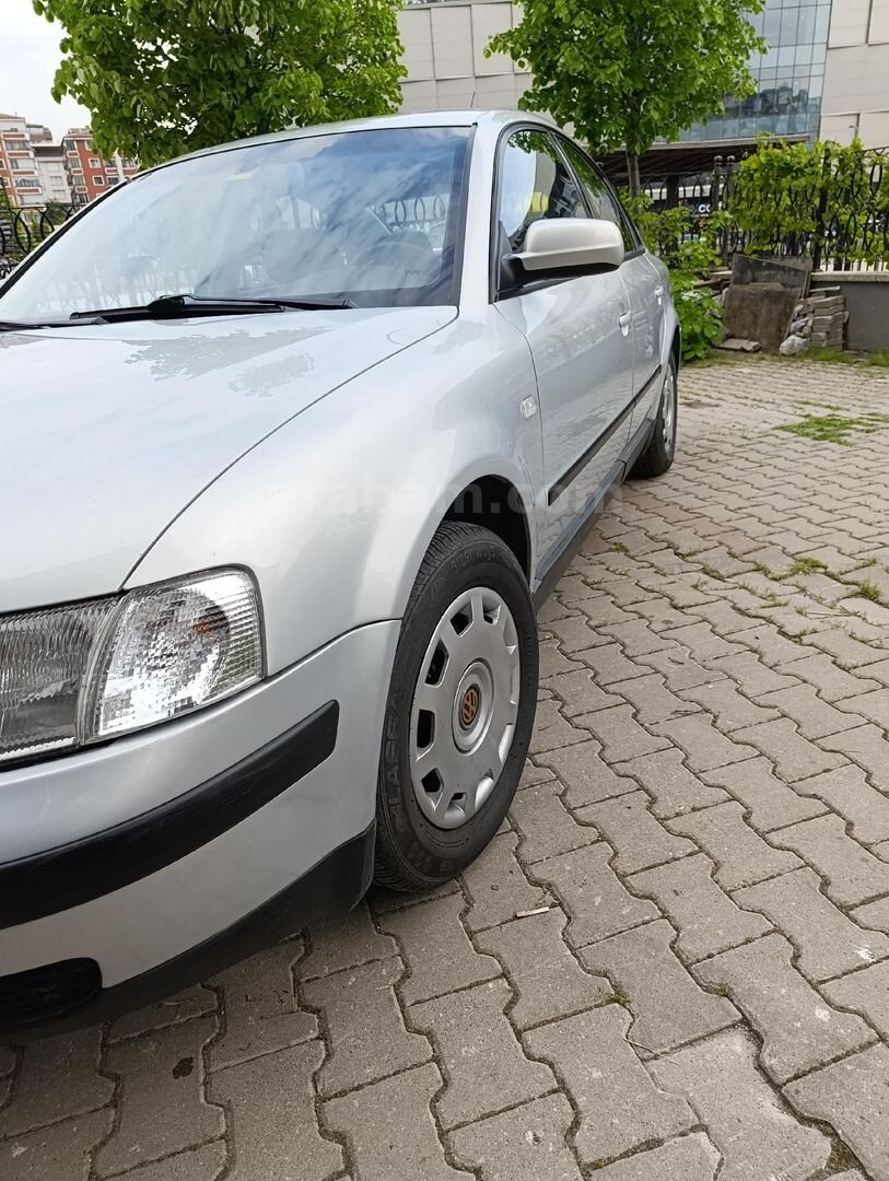 Sahibinden Volkswagen Passat 1.8 Comfortline 2000 Model Ankara 196.000 km Gri (Gümüş) 6