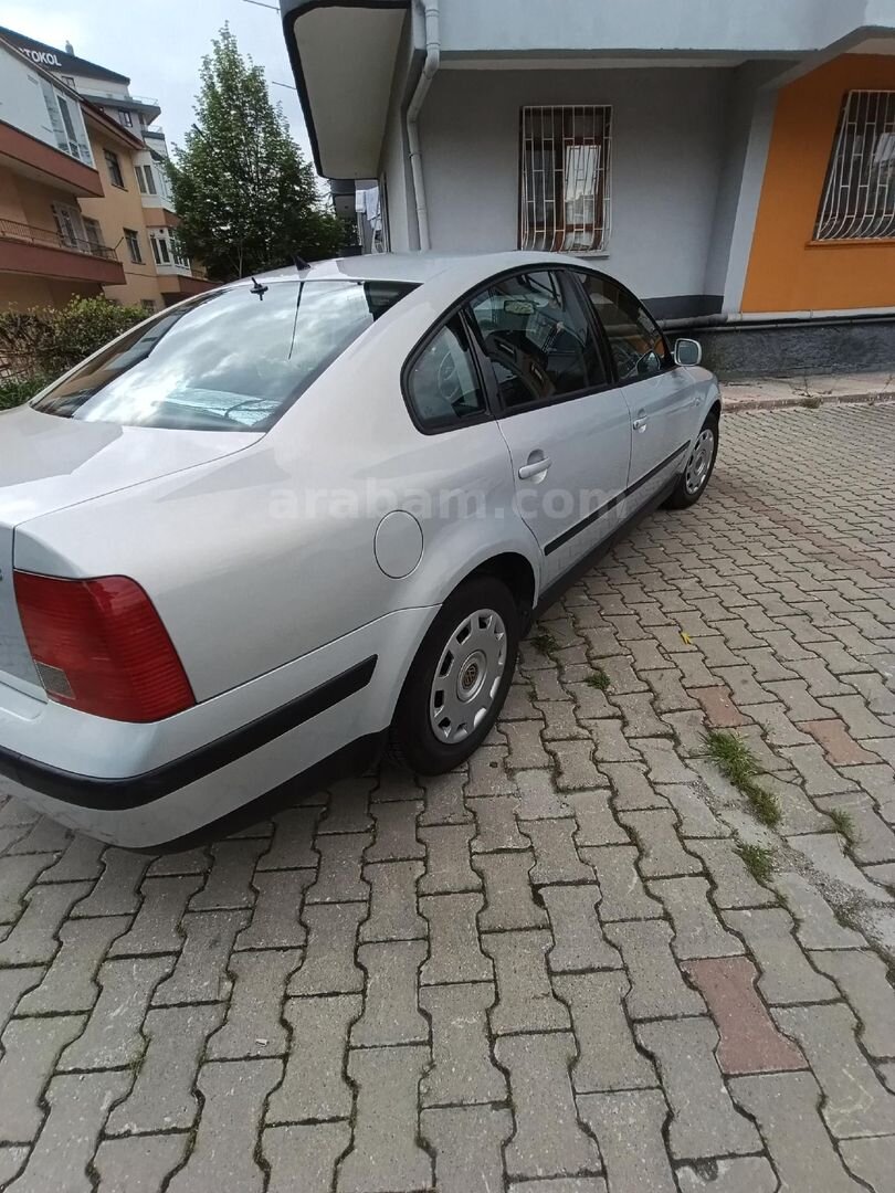 Sahibinden Volkswagen Passat 1.8 Comfortline 2000 Model Ankara 196.000 km Gri (Gümüş) 4